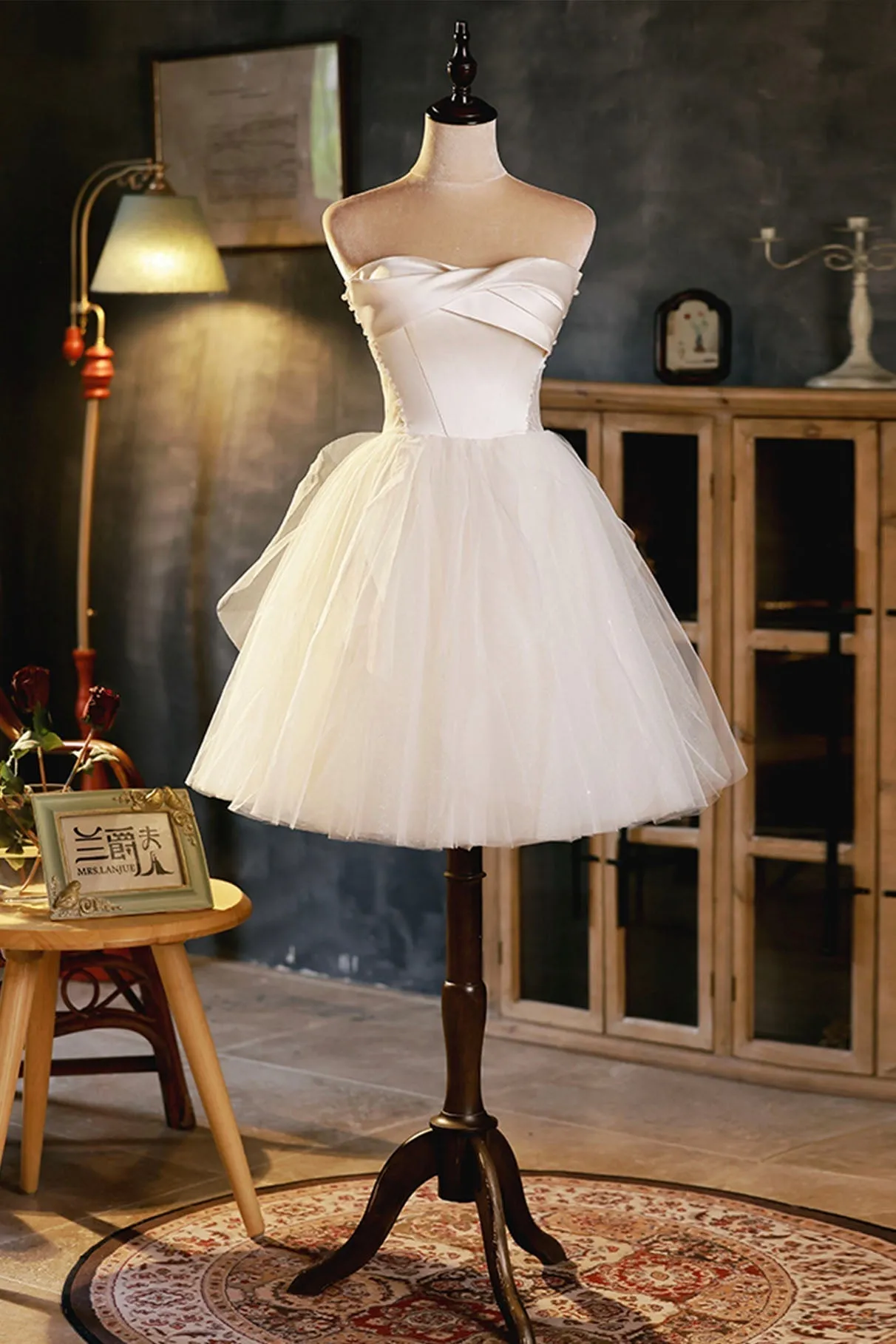 Champagne A-line Strapless Party Dress Short Homecoming Dress