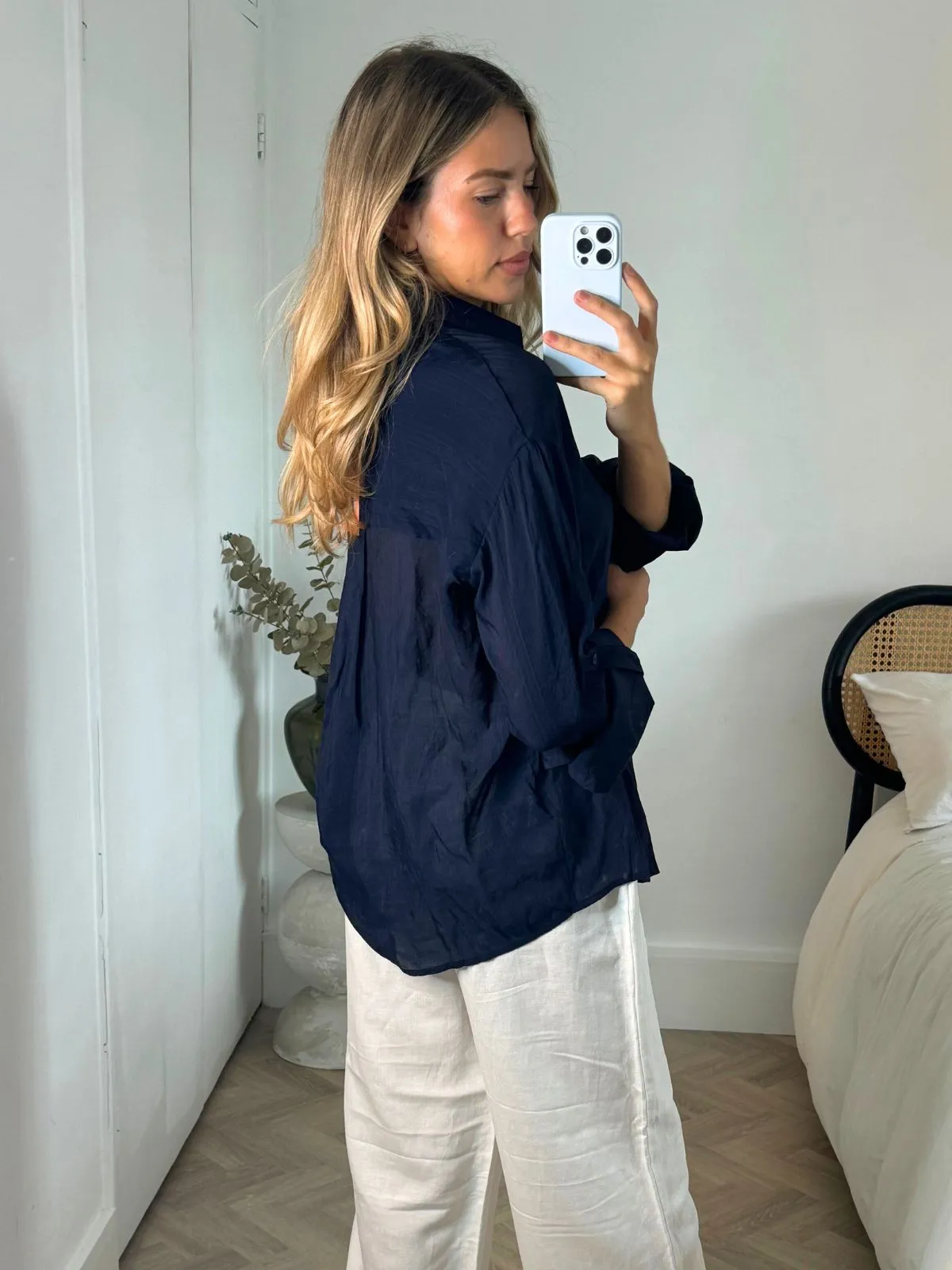 Kensie Roll Up Shirt in Navy