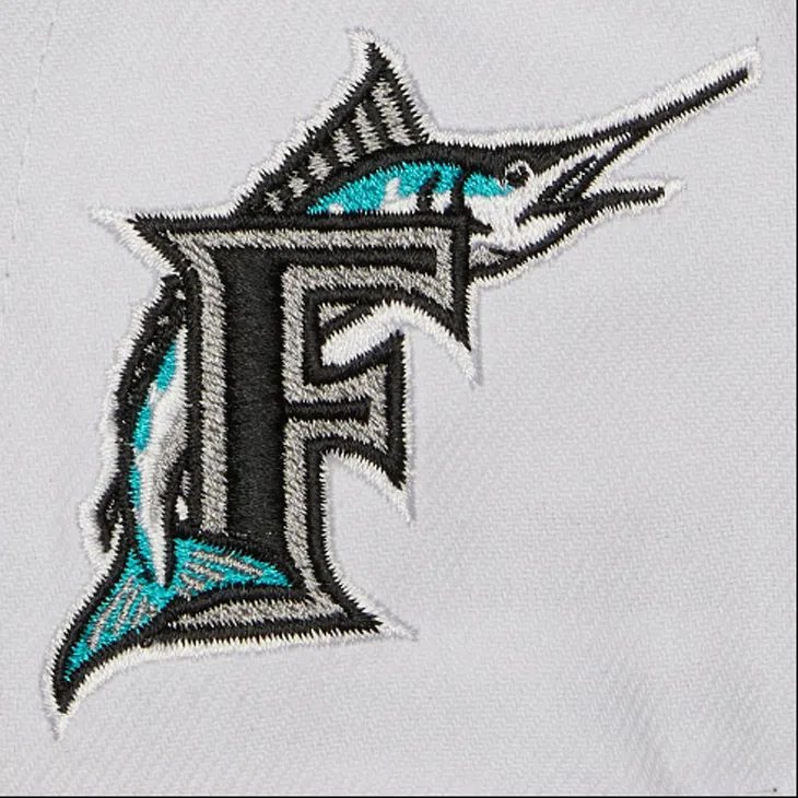 Mitchell & Ness Evergreen Pro Snapback Coop Florida Marlins