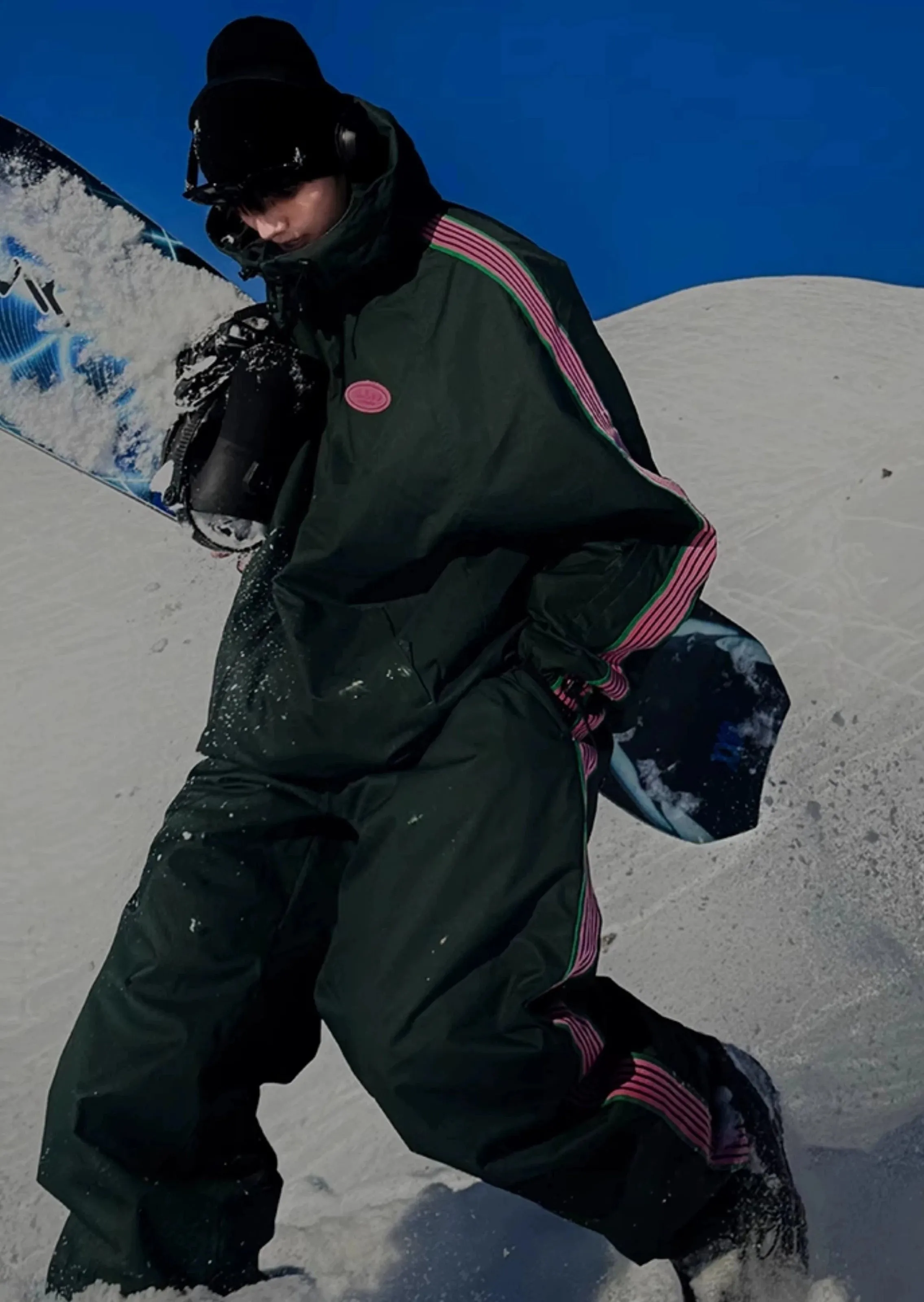 QLeo Sleek Silhouette Oversize Ski Snowboard Jacket