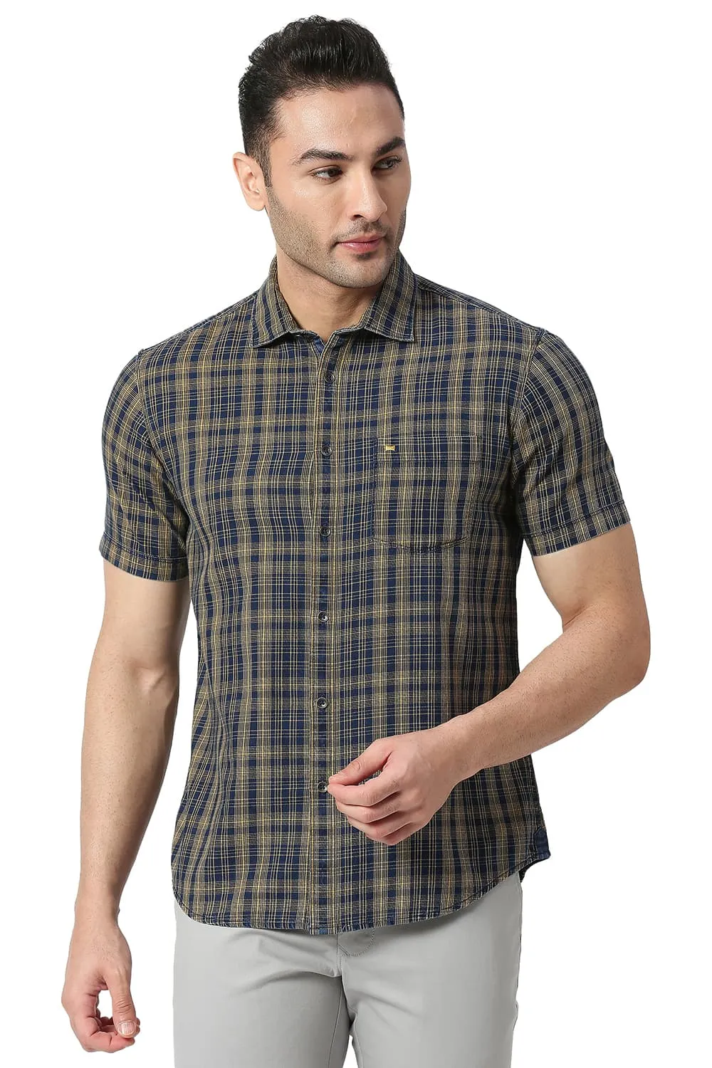 Slim Fit Cotton Indigo Checks Halfsleeves Shirt