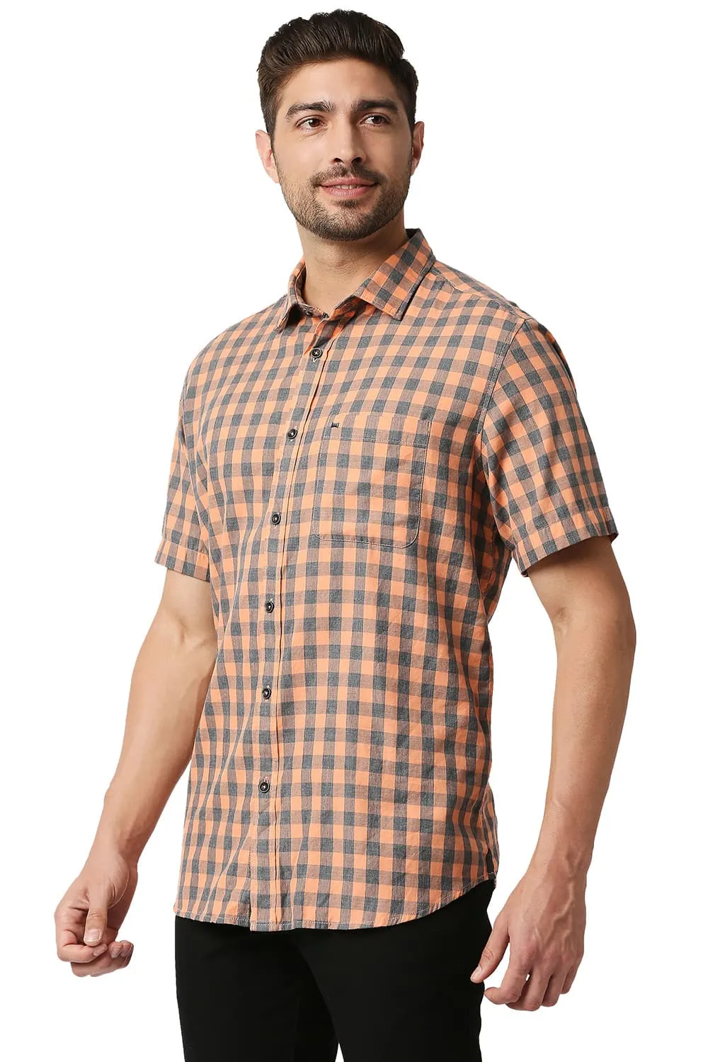 Slim Fit Melange Checks Halfsleeves Shirt
